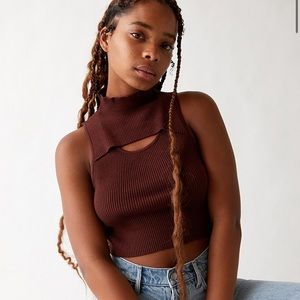 Kendall & Kylie Cutout Mock Neck Tank Top